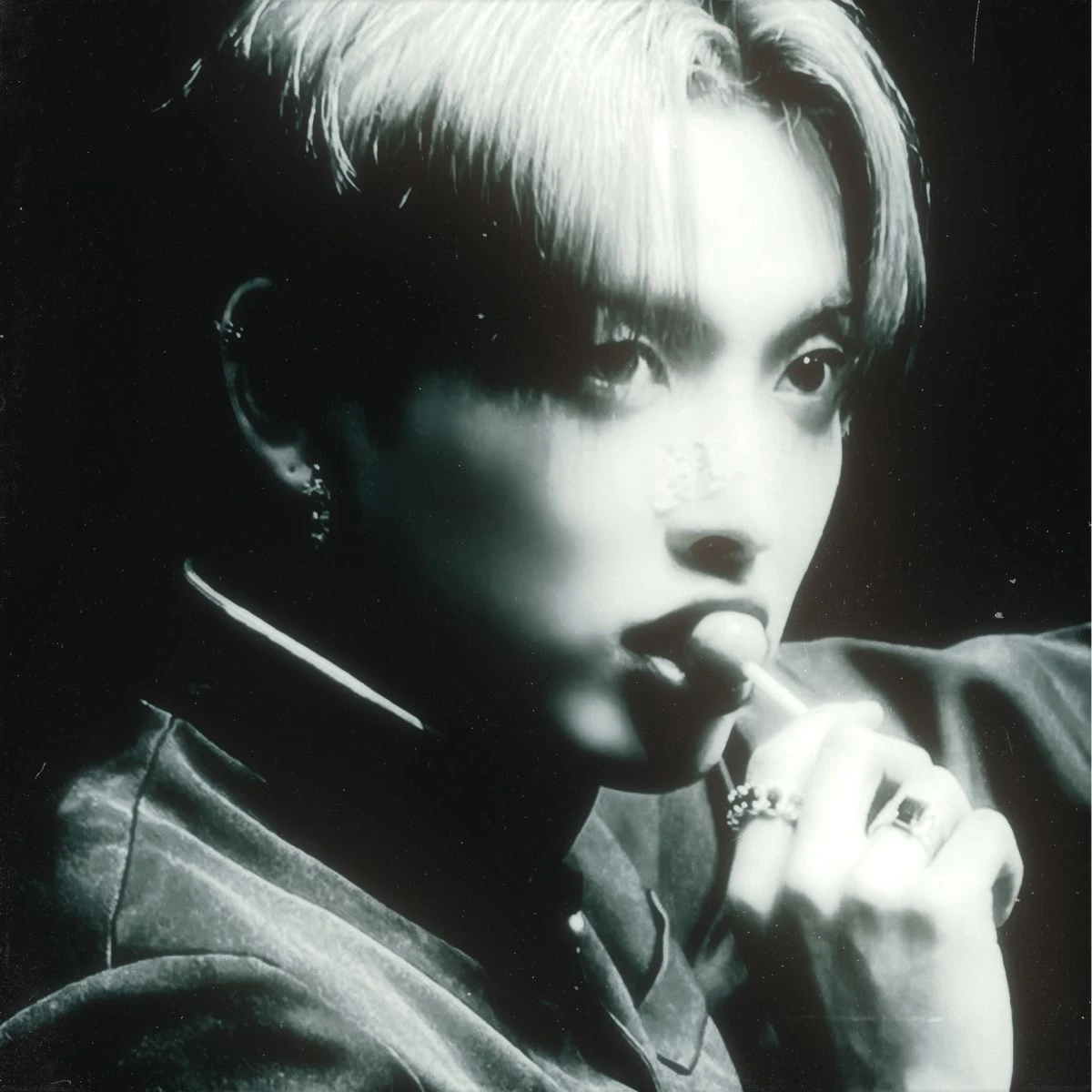 김홍중
