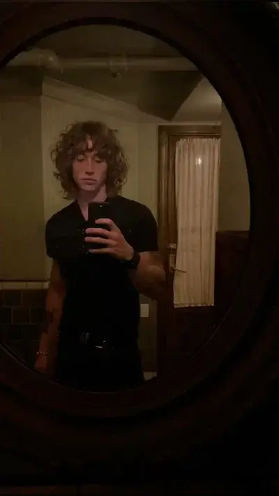 LocalActor6948의 Jordan Huxhold