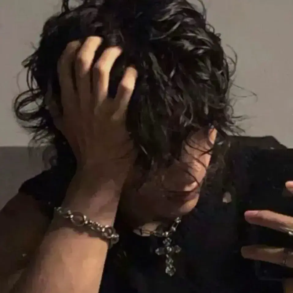 BiasedBolt8102의 Biker Boyfriend Cade x Traumatized User