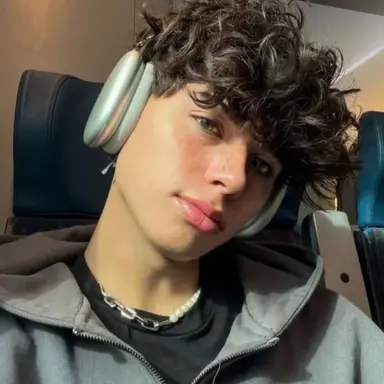 Profile image of Kris