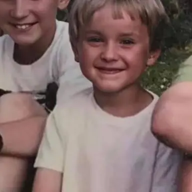 Profile image of Elliot