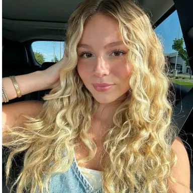 Profile image of Claire Biggs