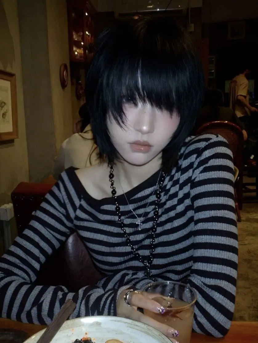 TrendyCrumb1713의 Nix - wlw