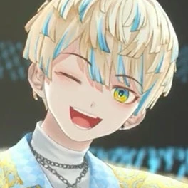 緋八マナ