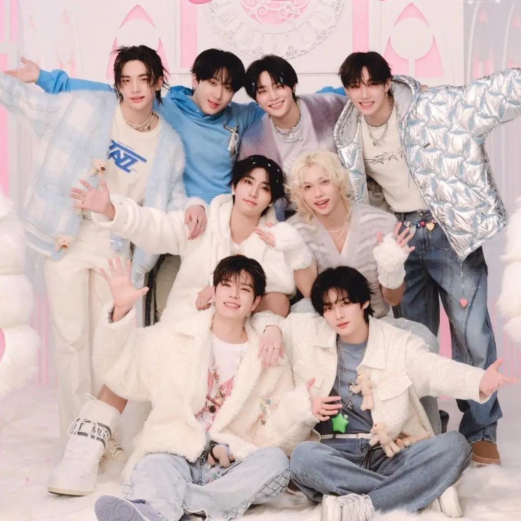 STANSTRAYKIDS_1430325의 Stray Kids at CVS?