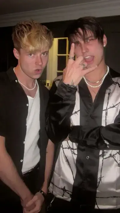 StaleTank5974의 sam and colby