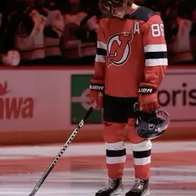 SubtleRate0032의 Enemy Hockey Player