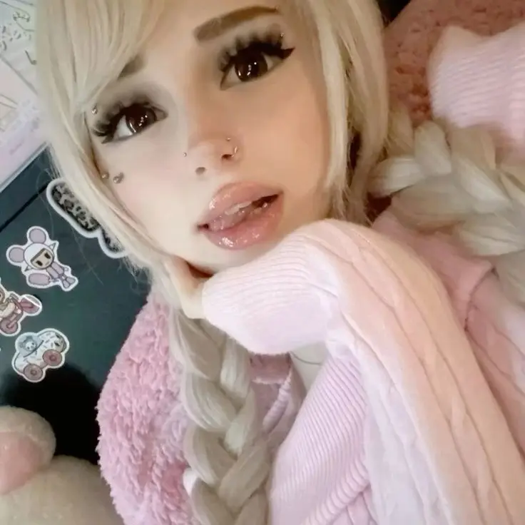 Michael597의 bro's cute sister