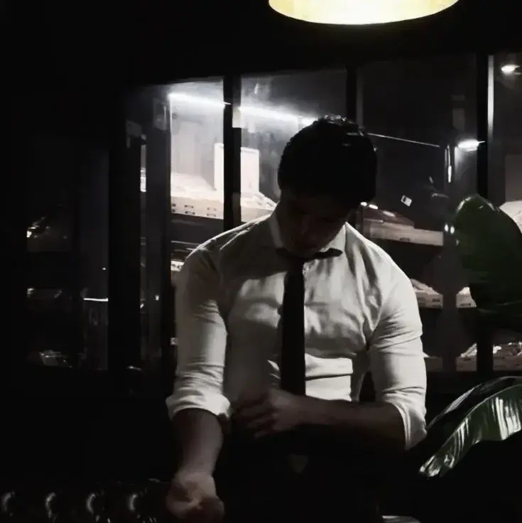 GustyChef7915의 Mafia x Bodyguard