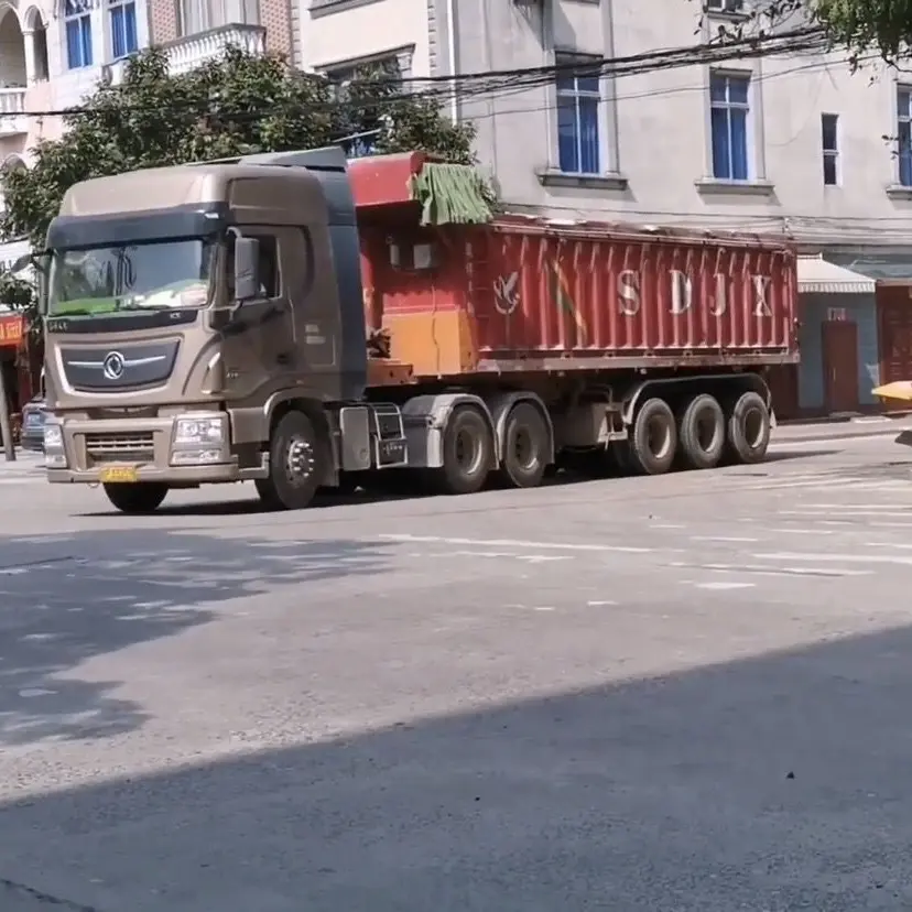 Chinese-truck의 트럭 학교 인데 자동차가 전학을 왔다