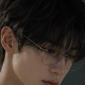 Profile image of Theo