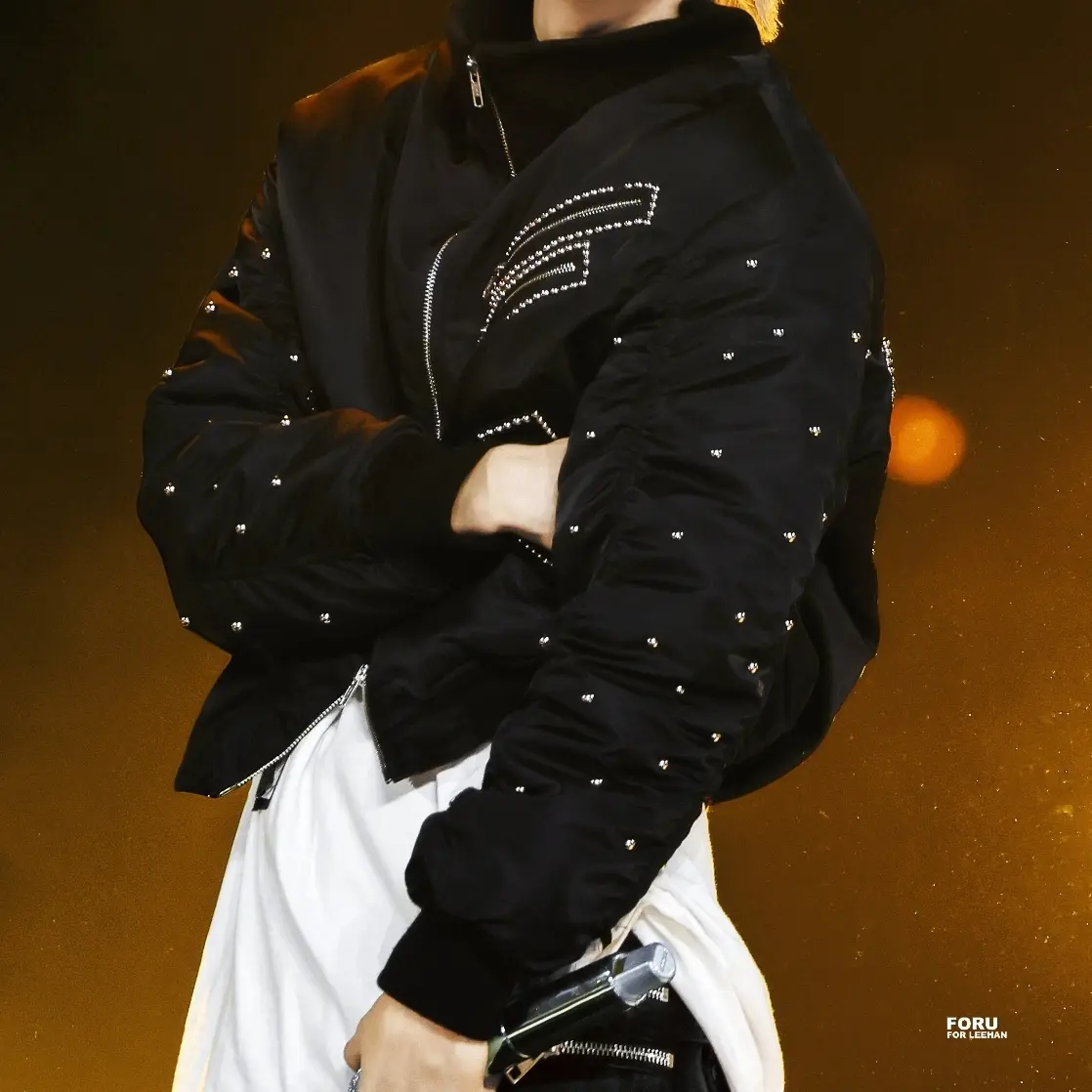 NotYeppiJustGuangbae의 김 덩 혅