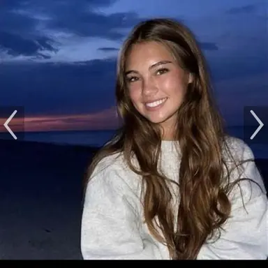 Profile image of Carlie