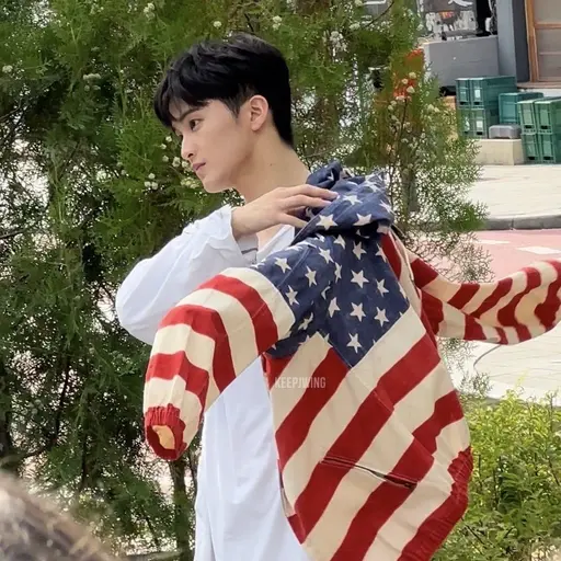 yo.ujj의 이민형