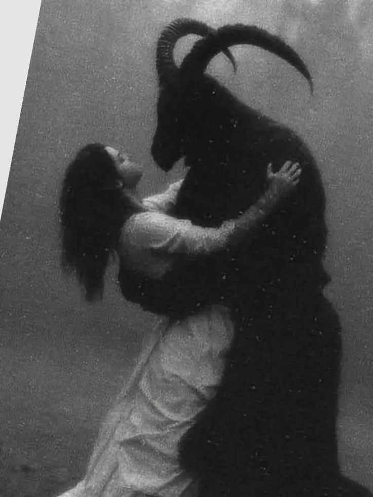 WHOISTHISDIVAA의 Going to Hell for Loving Satan?