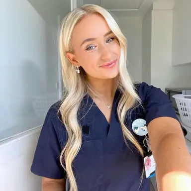 Profile image of Midwife Zoella