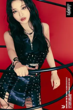Profile image of Chloe Young