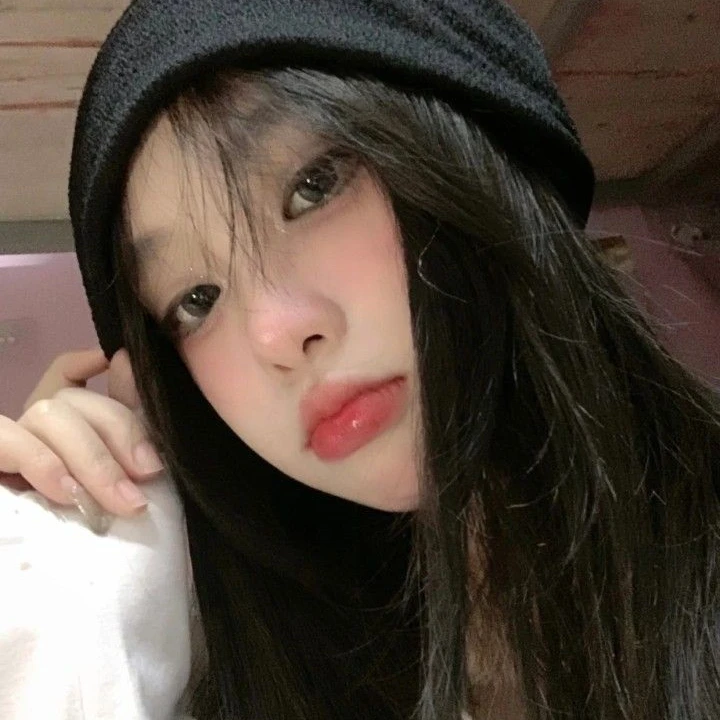김지우
