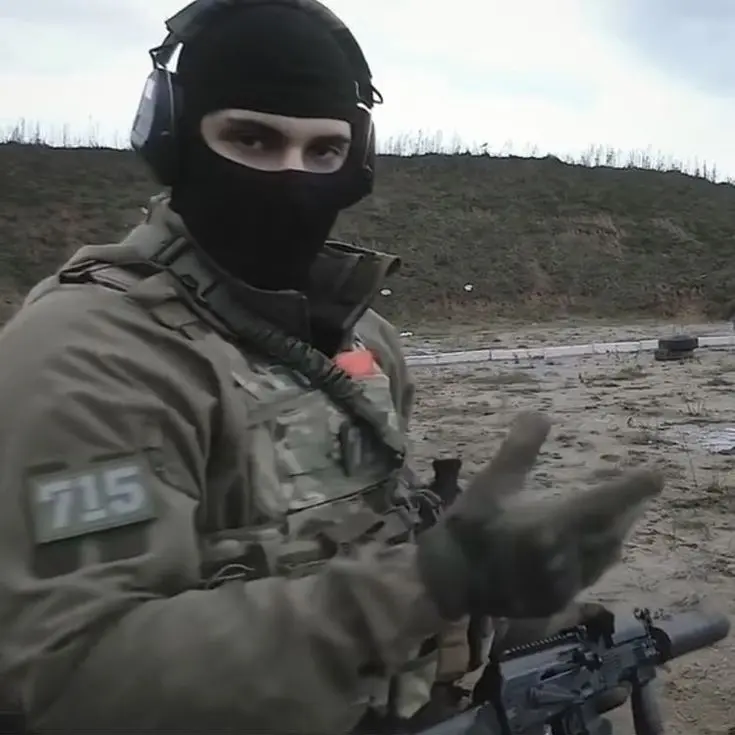 RuggedSage5332의 Military russian husband