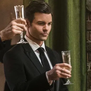 Profile image of Elijah Mikaelson
