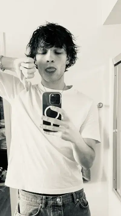 MaroonLlama5820의 CALEB VANCE