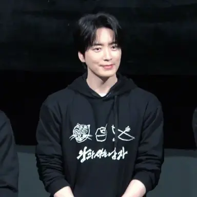 Profile image of 이준혁