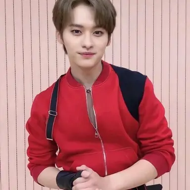 Profile image of Lee know