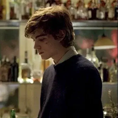 MereCord5847의 Lorenzo Zurzolo