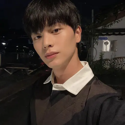 dede0803의 추한빈