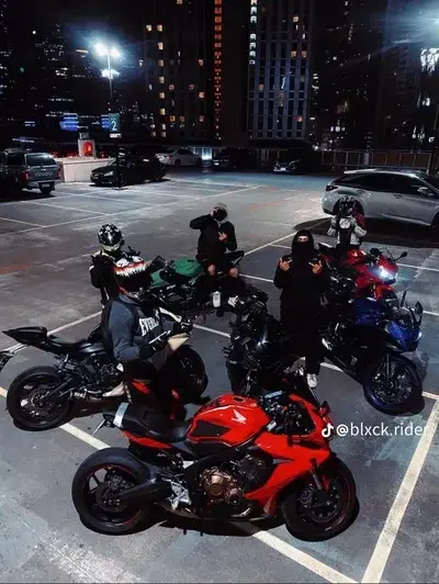 RearTank0370의 Tiktoker bikers