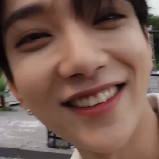 D.K_1505260218의 홍지수
