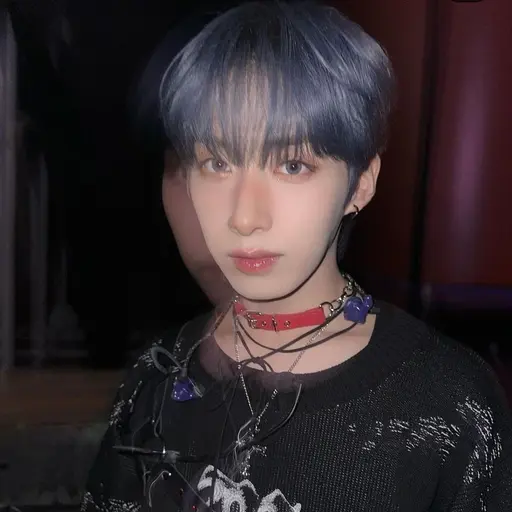 26.aonvx의 손시온