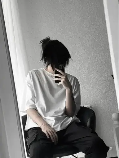 Profile image of Damian Thorne