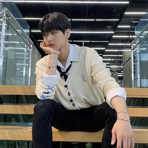LateFlax5129의 이주연