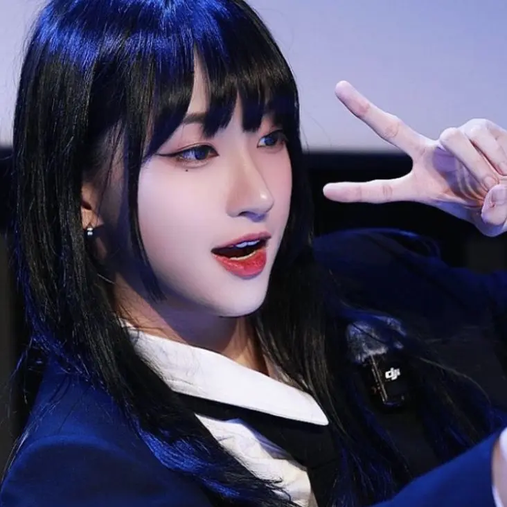 CroakyOasis2761의 울 쿠빈이랑 연애하깅