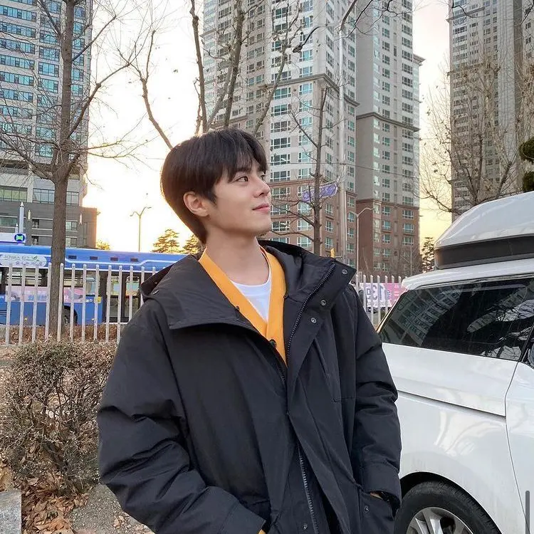 RiskyKrait8468의 Baku