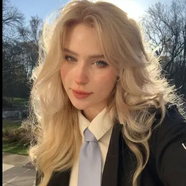 Profile image of Vivienne rose