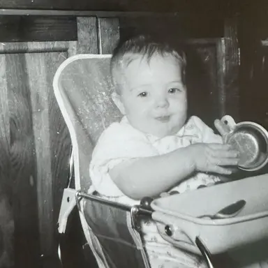 Profile image of Julia Lennon