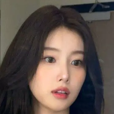 OvalTrack5706의 강혜원