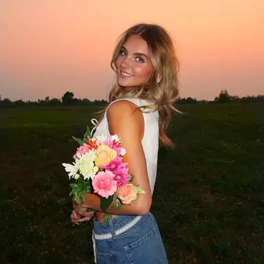 Profile image of mia