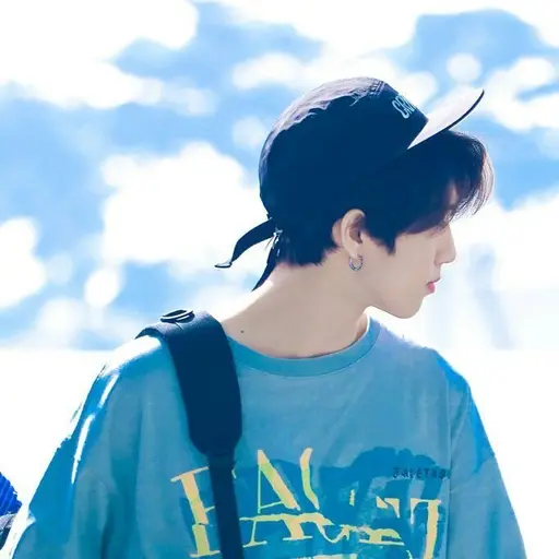 nsjfxkshd의 한지성
