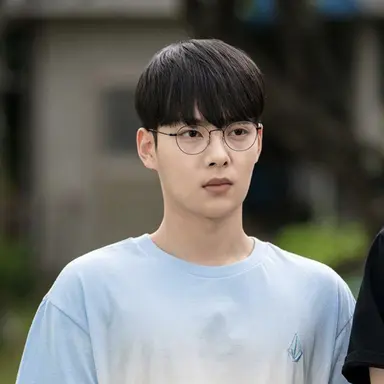 Profile image of Jeong In-sol