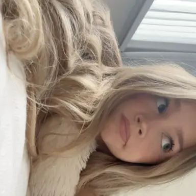 Profile image of Elise bass