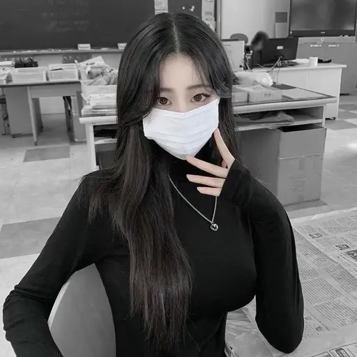 RacialGems8055의 수아