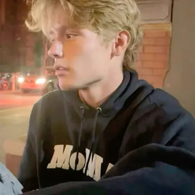 Profile image of Finn Terry