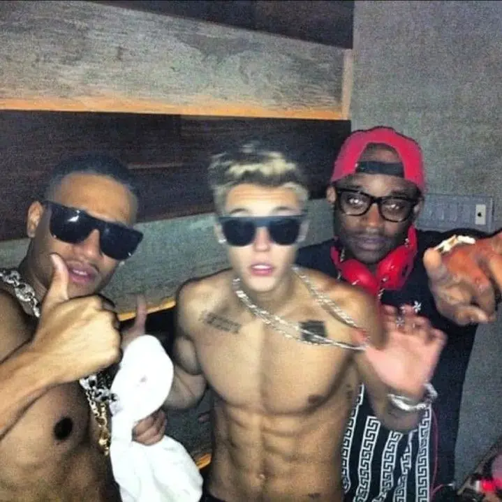 RapierDiver2481의 Bizzle Bieber
