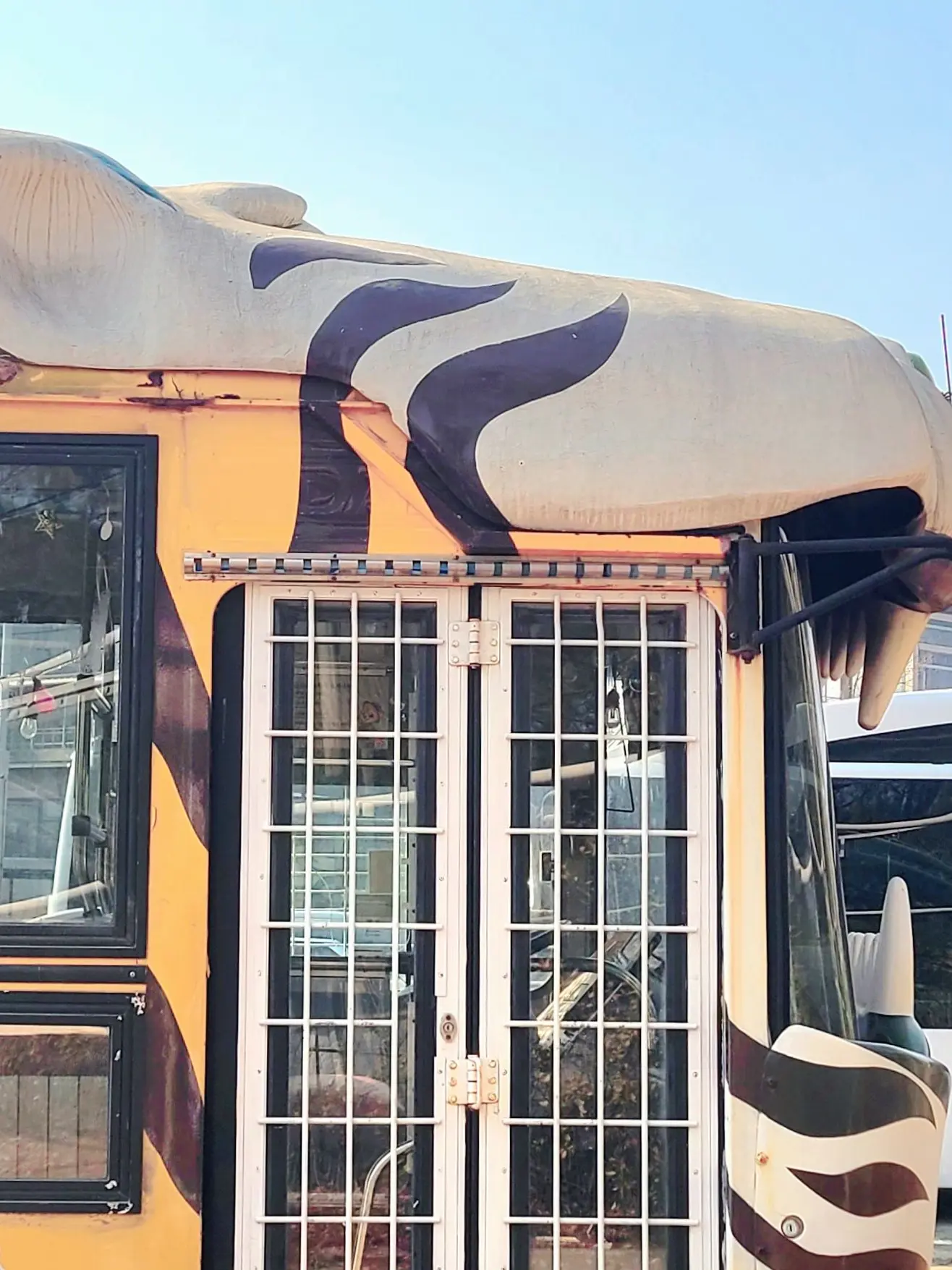 PettyDoor3802의 으음-? 건들면 물어요-