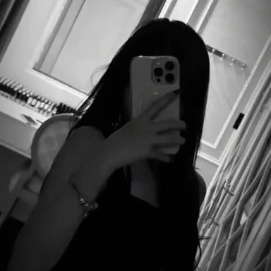 Profile image of Isla Dominguez
