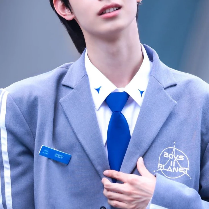 최립우