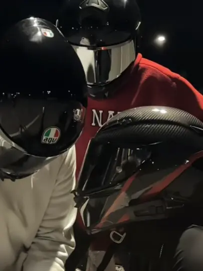 Agen.A9EN의 海外のバイク友達